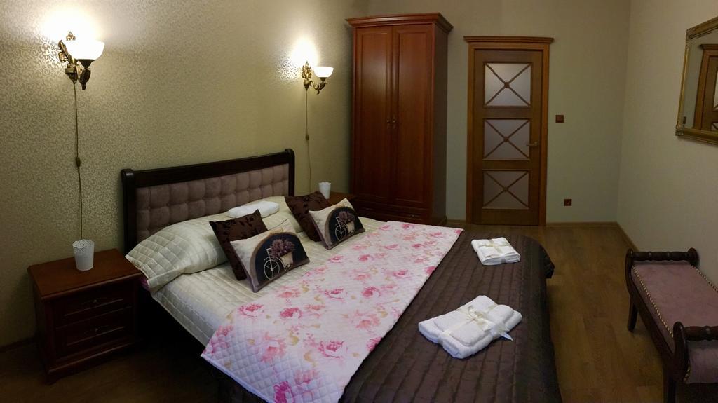 Apartment On Franka 利沃夫 外观 照片